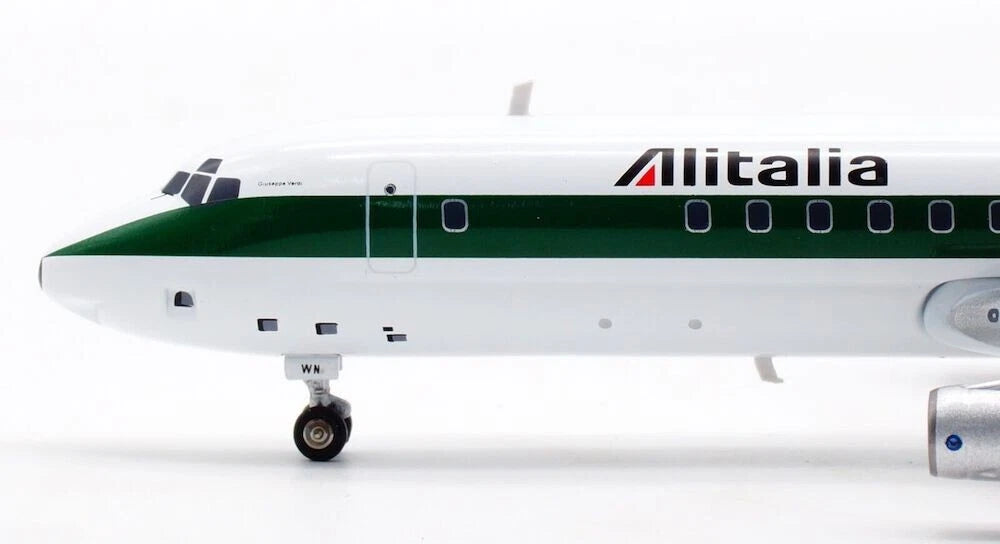 INFLIGHT 200  DC-8-62H ALITALIA REG: I-DIWN