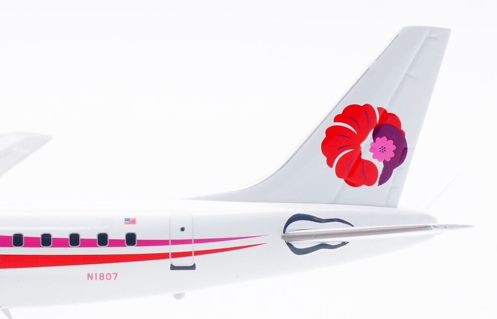 INFLIGHT 200 DC-8-62H HAWAIIAN  REG: N1807