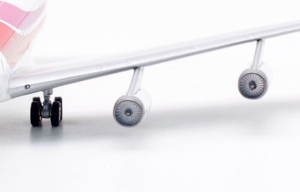 INFLIGHT 200 DC-8-62H HAWAIIAN  REG: N1807