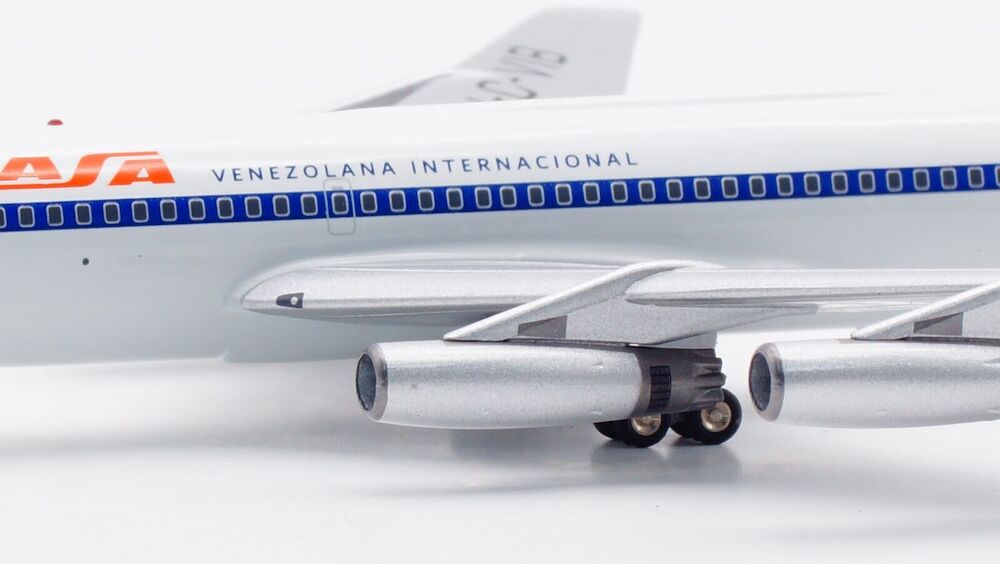 INFLIGHT 200 DC-9-32 AEROMEXICO REG: XA-DEK