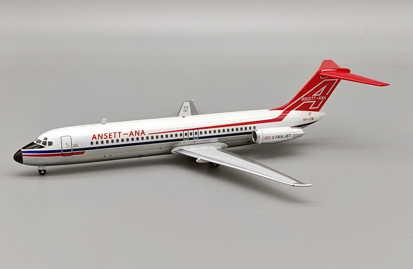 INFLIGHT 200 DC-9-31 ANSETT ANA REG: VH-CZB