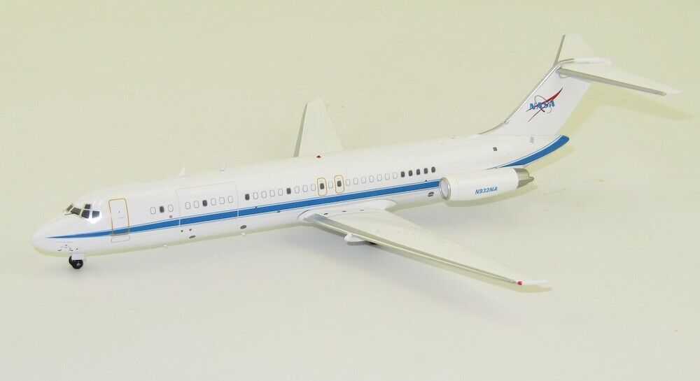 INFLIGHT  MD DC-9-33F NASA REG: N932NA