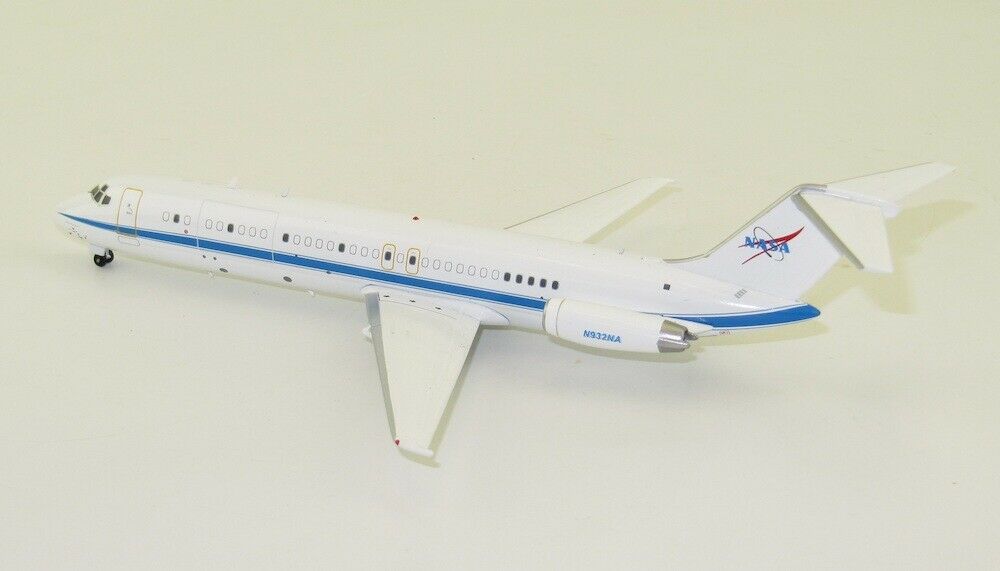 INFLIGHT  MD DC-9-33F NASA REG: N932NA