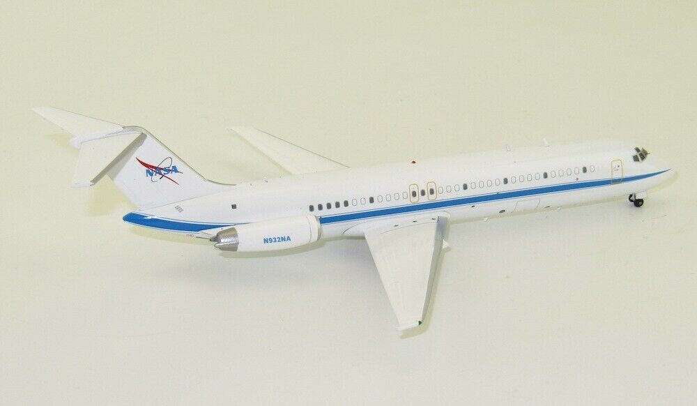INFLIGHT  MD DC-9-33F NASA REG: N932NA