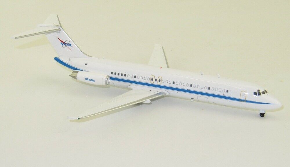 INFLIGHT  MD DC-9-33F NASA REG: N932NA