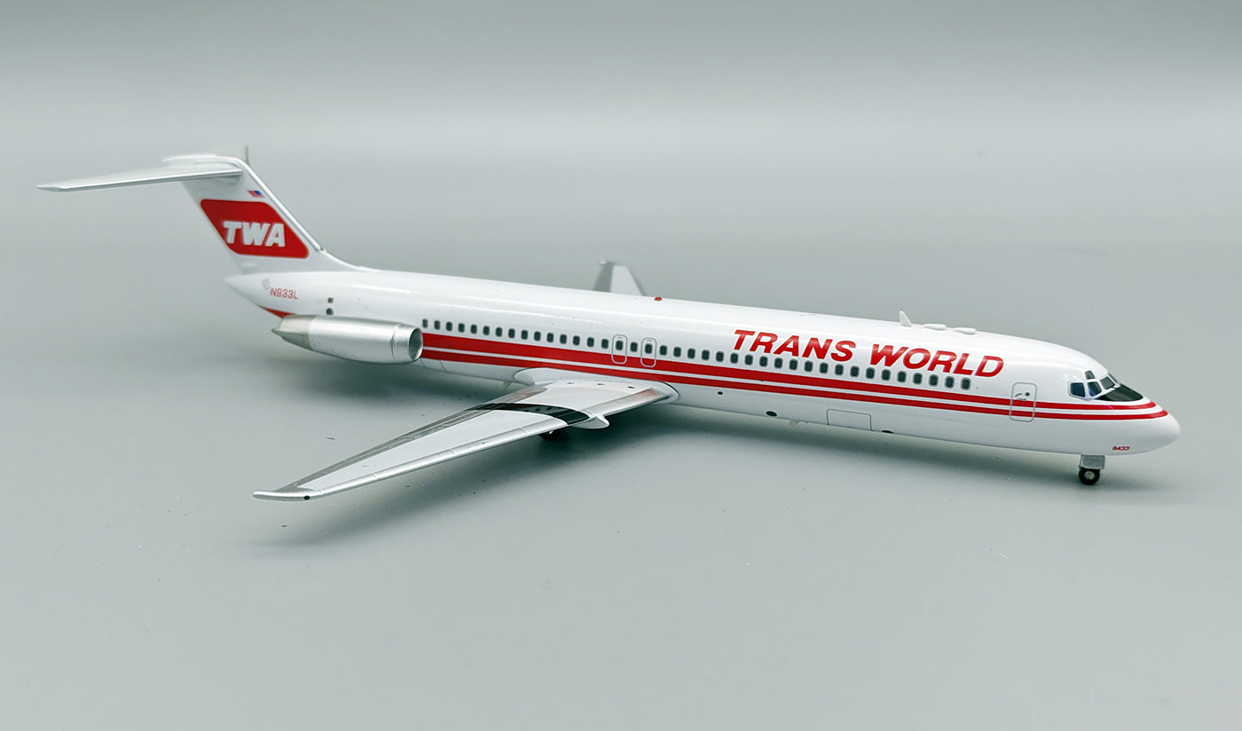 INFLIGHT 200 DC-9-41 TRANS WORLD AIRLINES (TWA) REG: N933L