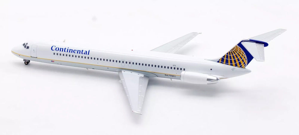 INFLIGHT 200  DC-9-51 CONTINENTAL REG: 670MC