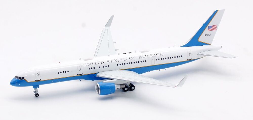 INFLIGHT 200 BOEING C-32A (757-2G4) USAF REG: 98-0001