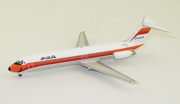 INFLIGHT 200 PACIFIC SOUTHWEST AIRLINES DC-9-32 REG: N707PS