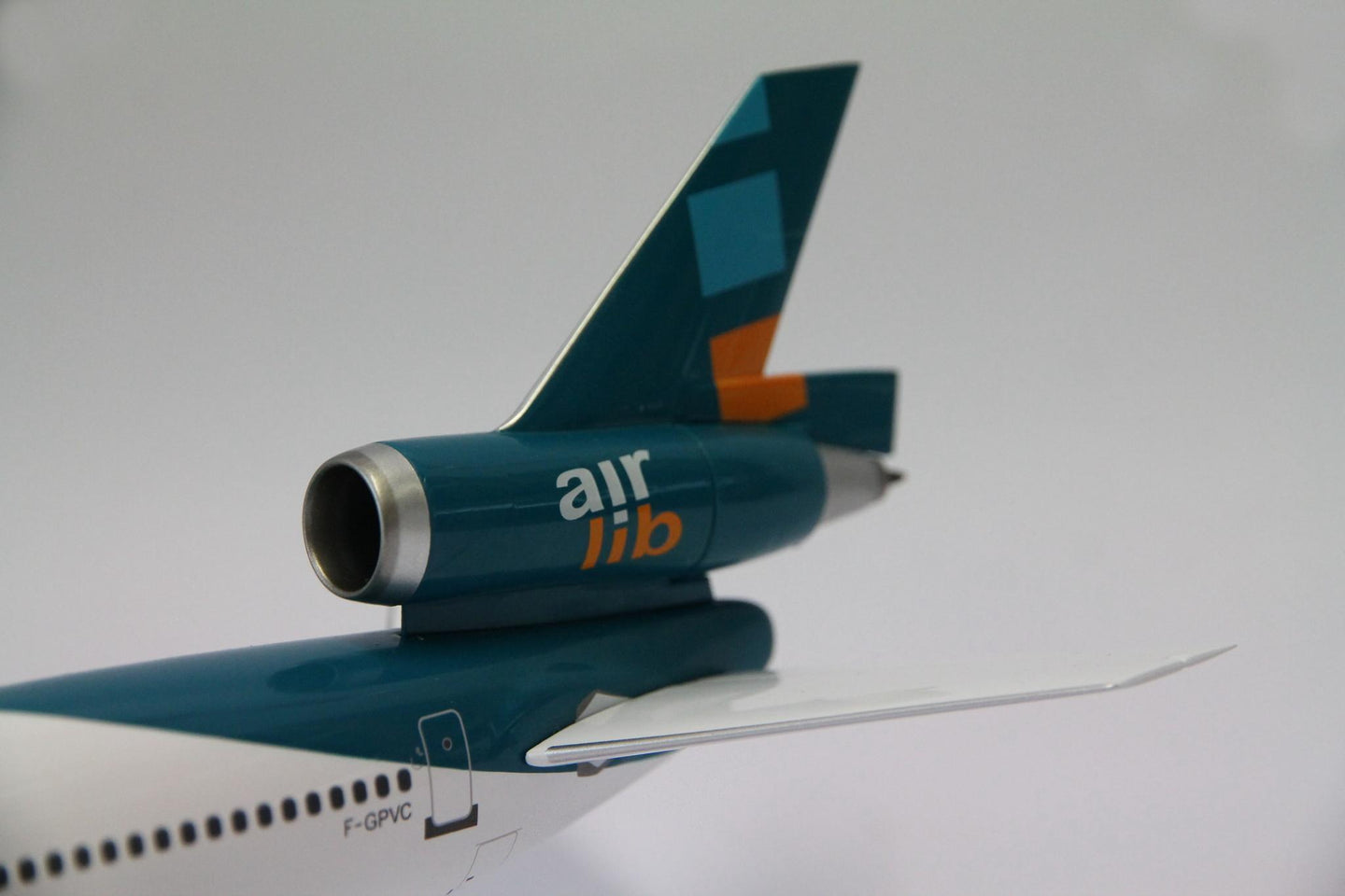 INFLIGHT 200 DC-10-30 AIR LIBERTE REG: F-GPVC
