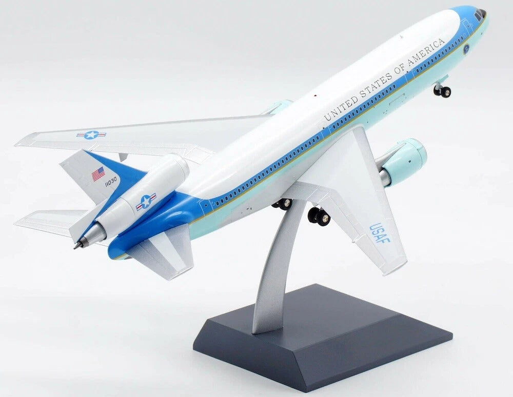 INFLIGHT 200 DC-10 C-10 USAF REG: 11030 + COLLECTORS COIN
