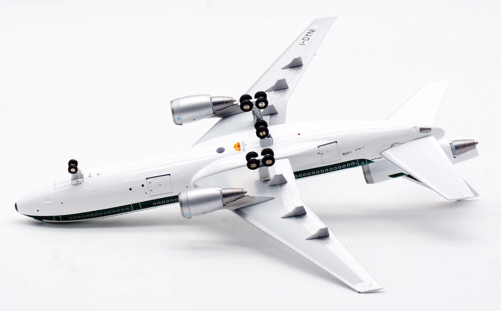 INFLIGHT 200 DC-10-30 ALITALIA REG: I-DYNI WITH STAND