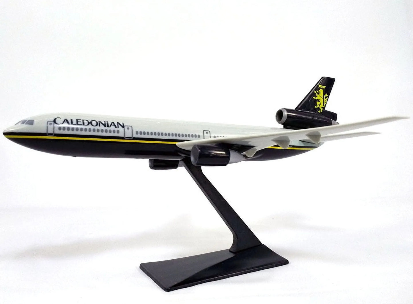 INFLIGHT 200 DC-10-30 CALEDONIAN AIRWAYS REG: G-BHDH