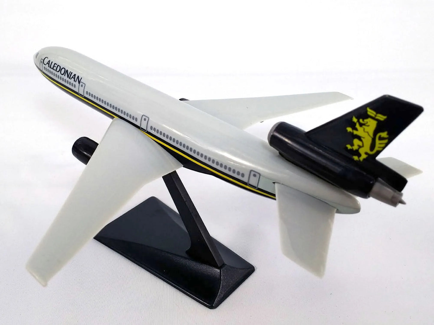 INFLIGHT 200 DC-10-30 CALEDONIAN AIRWAYS REG: G-BHDH