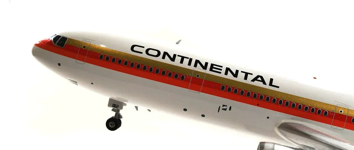 INFLIGHT 200 DC-10-30 CONTINENTAL AIRLINES REG: N14062
