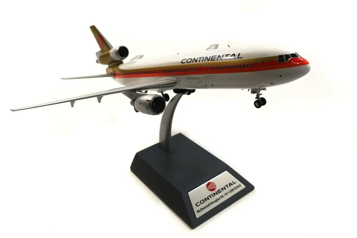 INFLIGHT 200 DC-10-30 CONTINENTAL AIRLINES REG: N14062