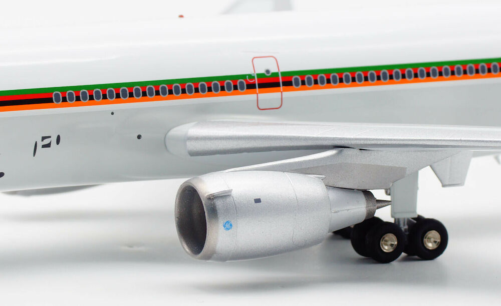 INFLIGHT 200 DC-10-30 ZAMBIA AIRWAYS REG: N3016Z