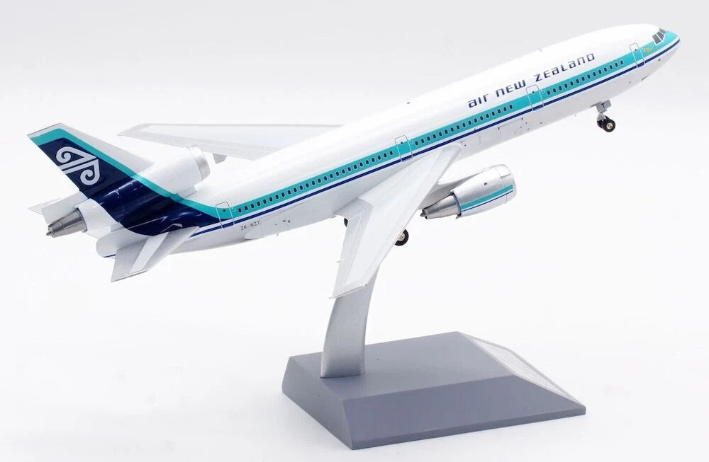 INFLIGHT 200 DC-10-30 AIR NEW ZEALAND REG: ZK-NZT