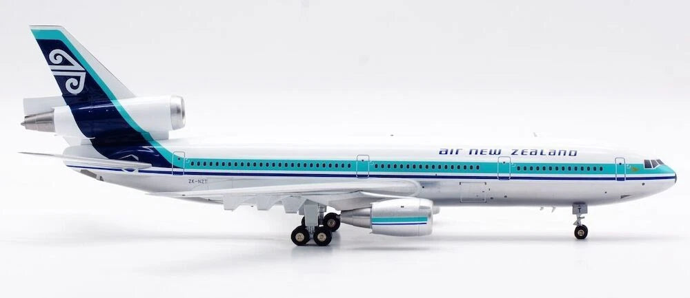 INFLIGHT 200 DC-10-30 AIR NEW ZEALAND REG: ZK-NZT