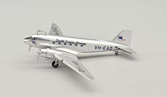 INFLIGHT 200 DC-3 QANTAS EMPIRE AIRWAYS REG: VH-EAO