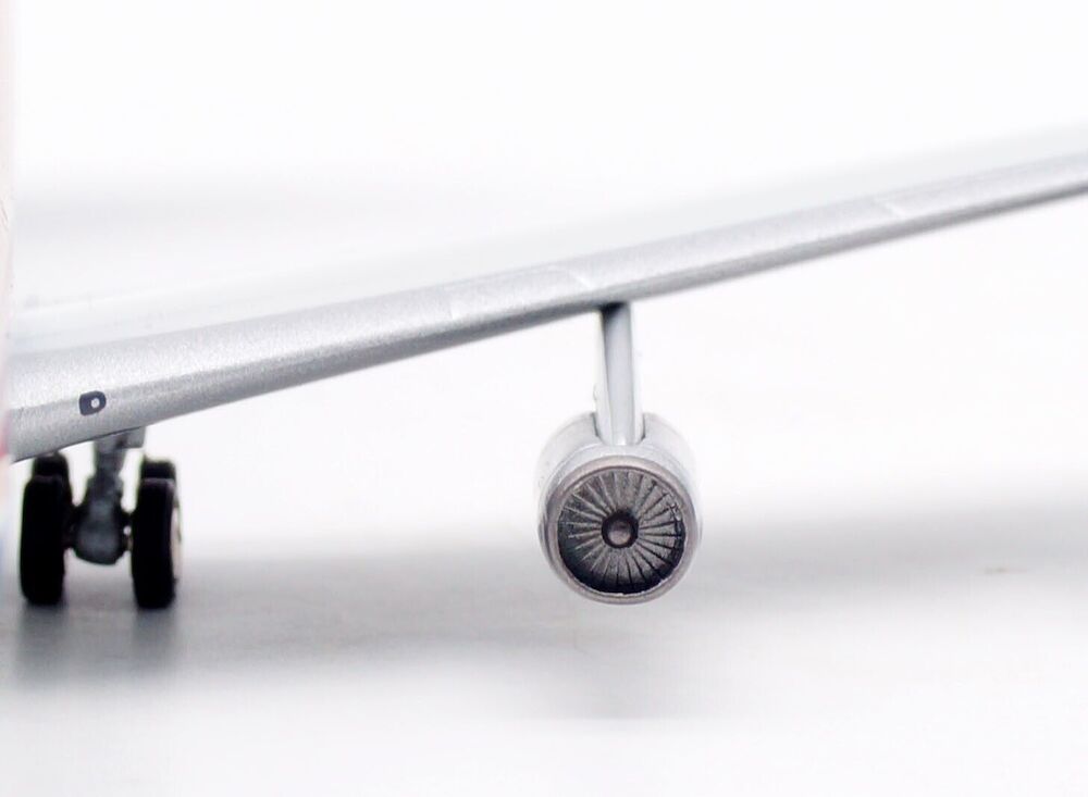 INFLIGHT 200 DC-8-63 QUEBECAIR MCDONNELL REG: C-GQBA