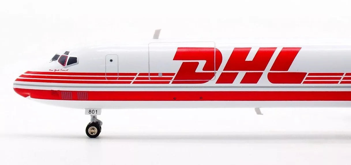 INFLIGHT 200 DC-8-73(F) DHL REG: N801DH WITH STAND