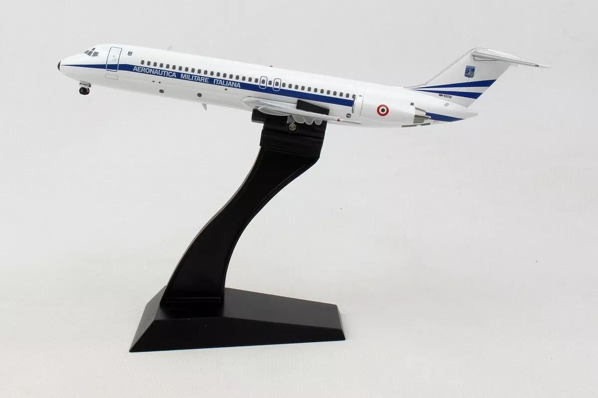 INFLIGHT 200 ITALIAN AIR FORCE DC-9-32 MM62012