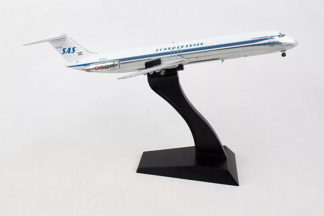 INFLIGHT 200 DC-9-51 SCANDINAVIAN AIRLINES (SAS) REG: YU-AJT