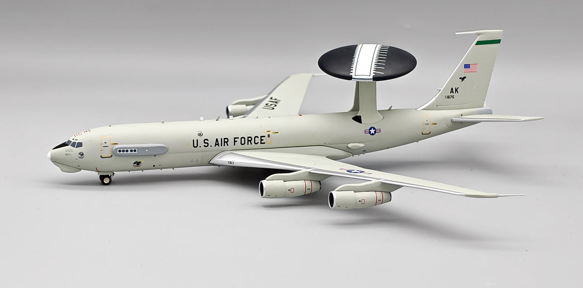 INFLIGHT 200 E-3B SENTRY USAF REG: 73-1675