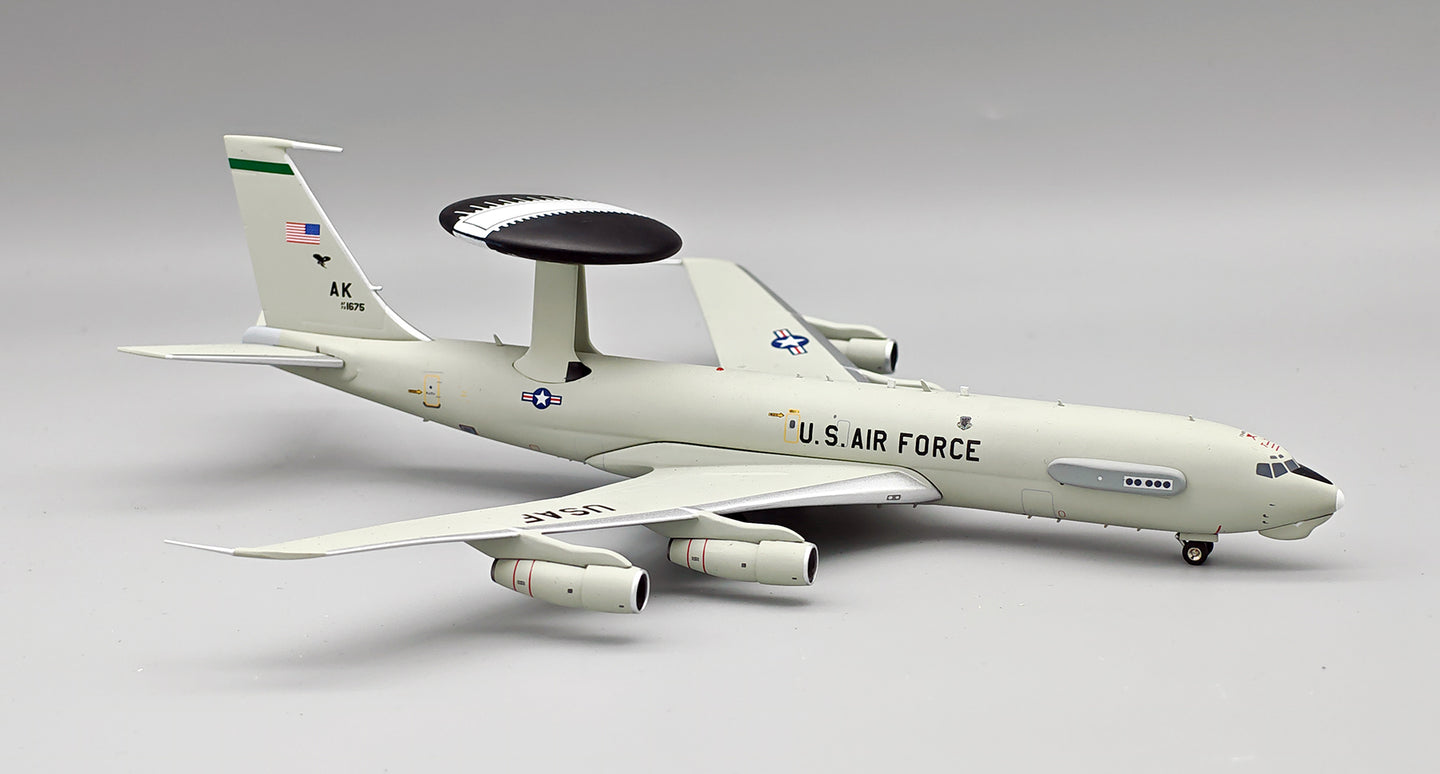 INFLIGHT 200 E-3B SENTRY USAF REG: 73-1675