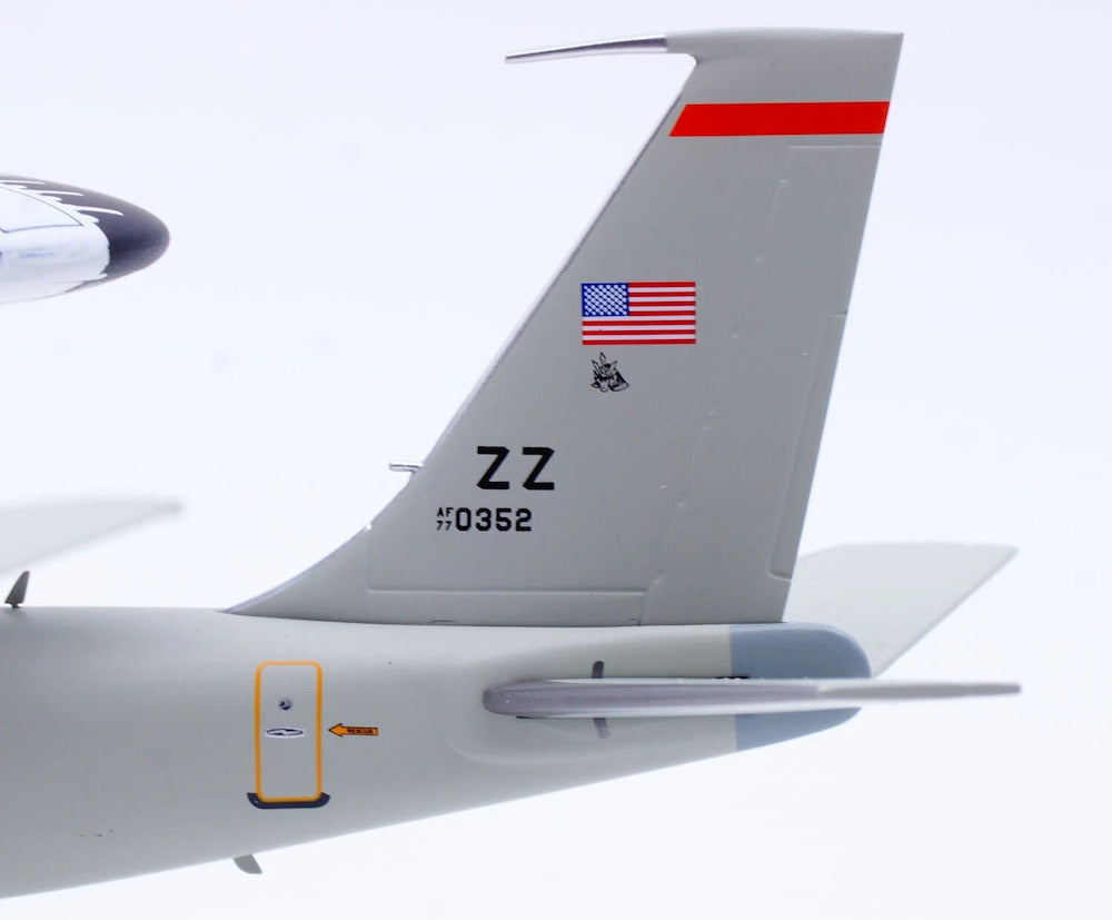 INFLIGHT 200 B707-300 E-3B SENTRY USA - AIR FORCE REG: 77-0352