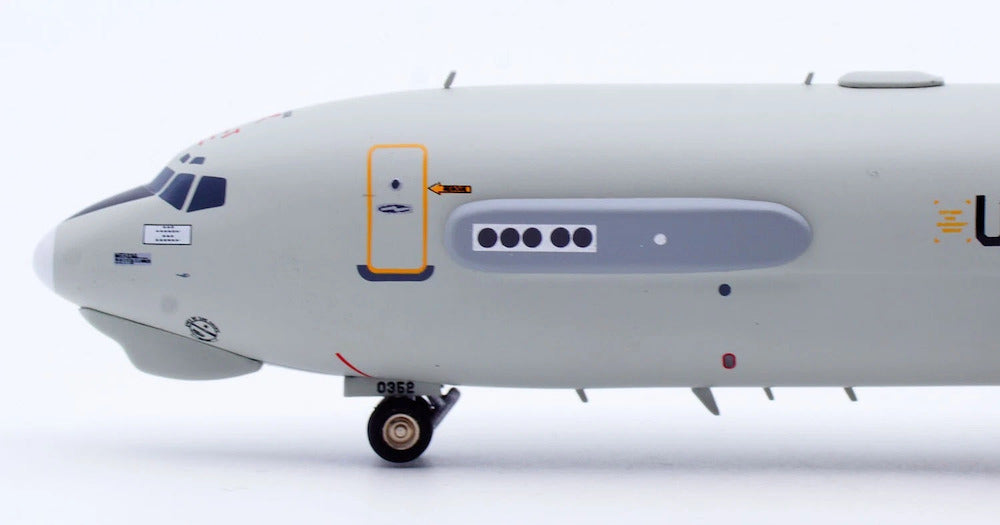 INFLIGHT 200 B707-300 E-3B SENTRY USA - AIR FORCE REG: 77-0352
