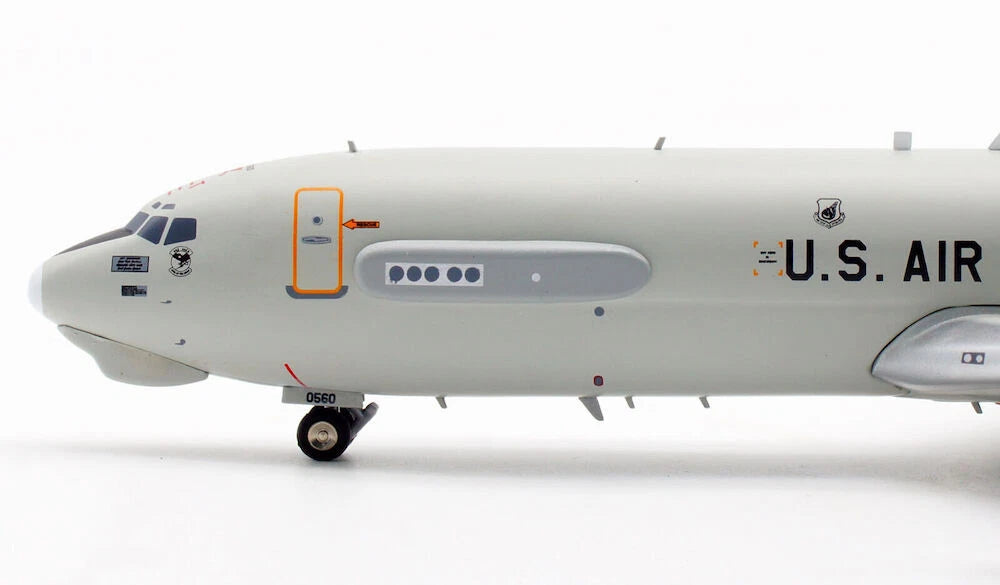 INFLIGHT 200 BOEING E-3B SENTRY (707-300) USAAF REG: 75-0560