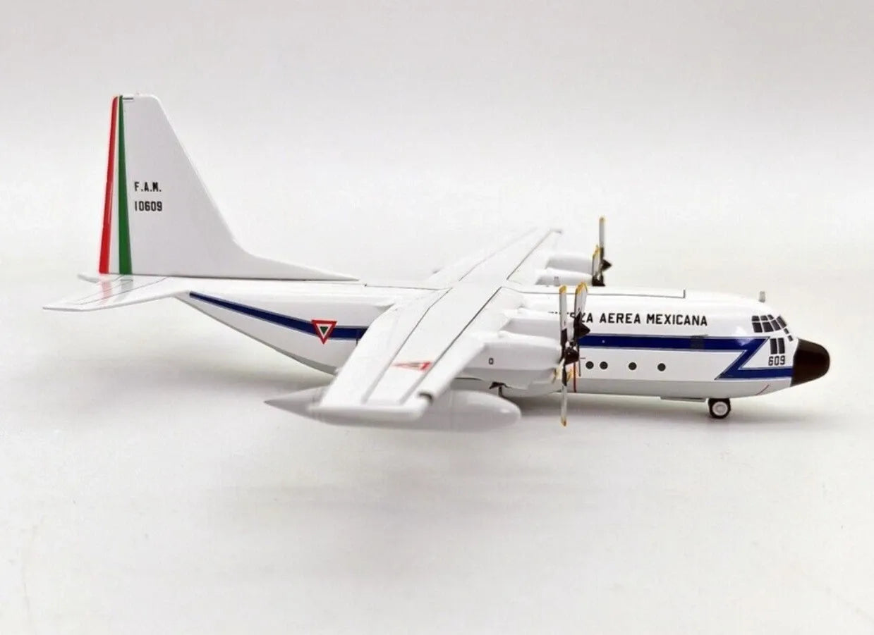 EL AVIADOR MODELS C-130A HERCULES (L-182) MEXICAN AIR FORCE REG: 10609