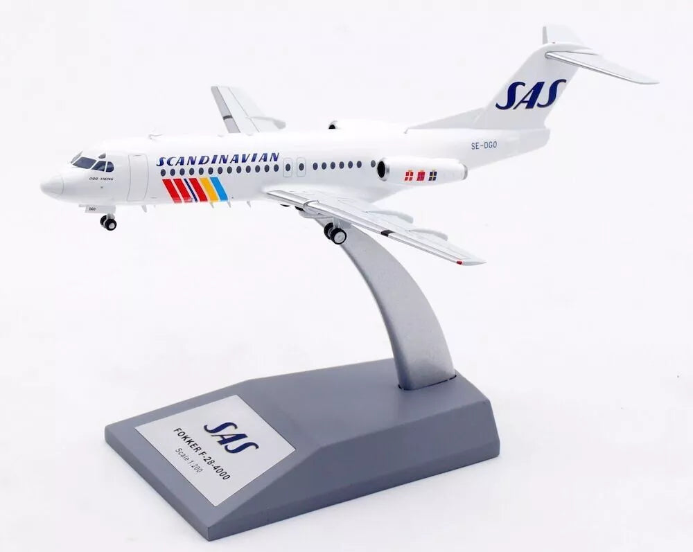 INFLIGHT 200 F-28-4000 SCANDINAVIAN AIRLINES (SAS) "FELLOWSHIP" REG: SE-DGO