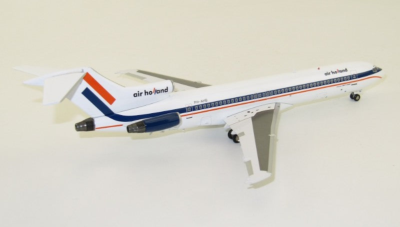 INFLIGHT 200 BOEING B727-2H3 AIR HOLLAND REG: PH-AHB