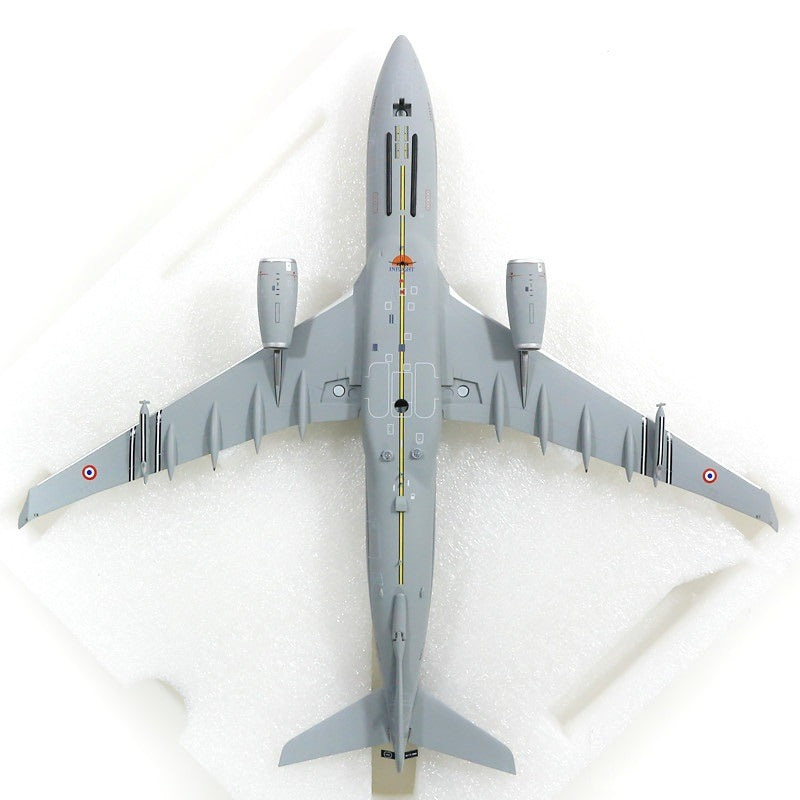 INFLIGHT 200 A330-200 (MRTT) FRENCH AIRFORCE REG: MRTT041