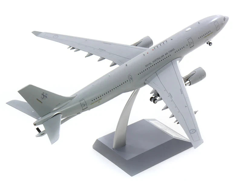 INFLIGHT 200 KC-30A (A330-203MRTT) AUSTRALIAN AIR FORCE REG: A39-006