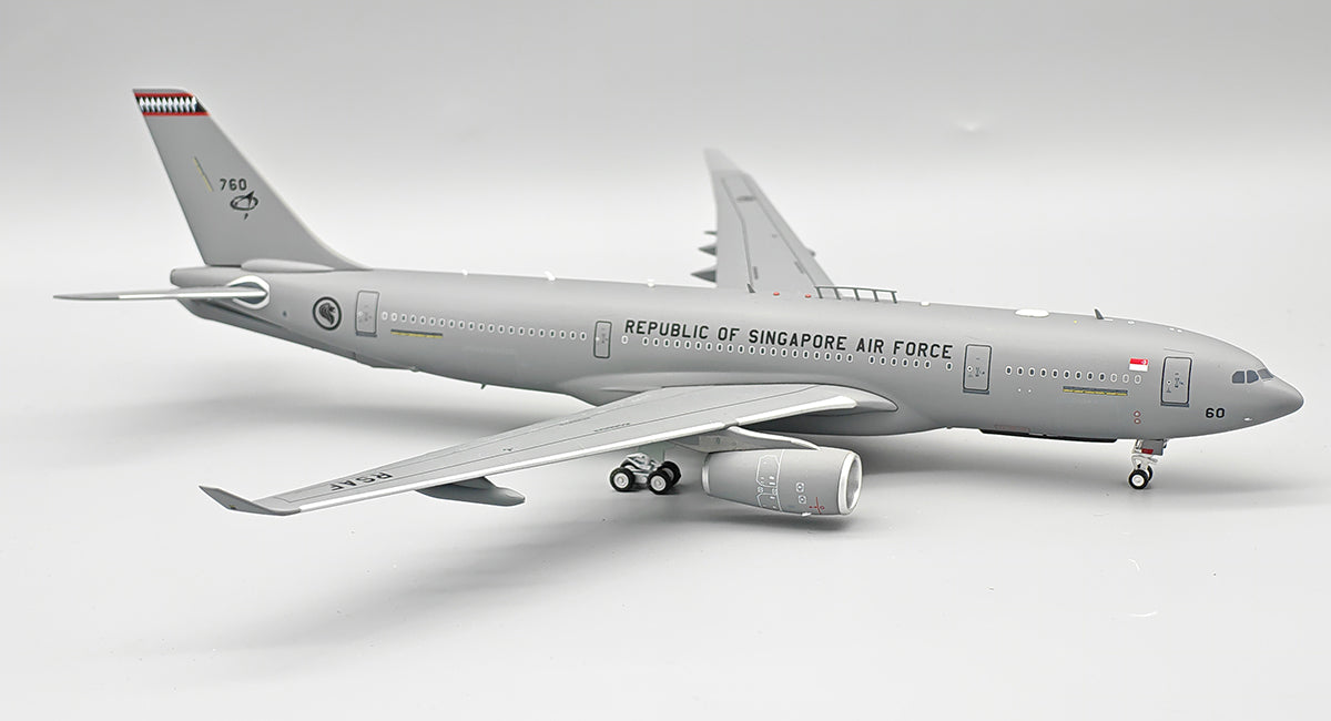 INFLIGHT 200 A330-243MRTT REPUBLIC OF SINGAPORE AIR FORCE REG: 760