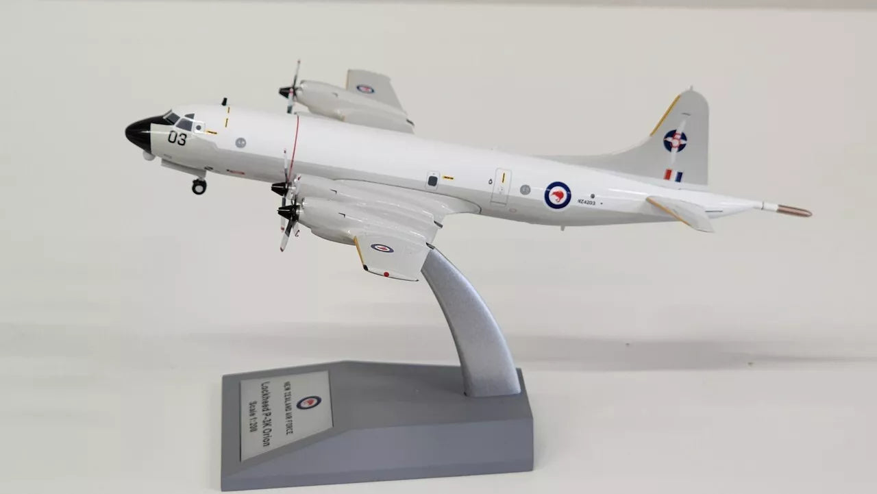 INFLIGHT 200 P-3K ORION NEW ZEALAND AIR FORCE REG: NZ4203