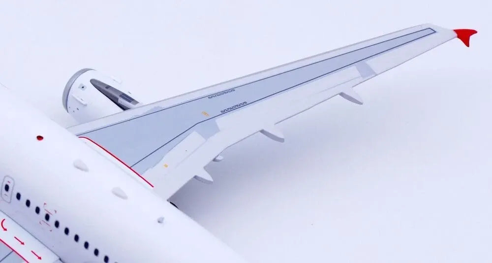 RETRO MODELS A320-232 TAM REG: PR-MAK