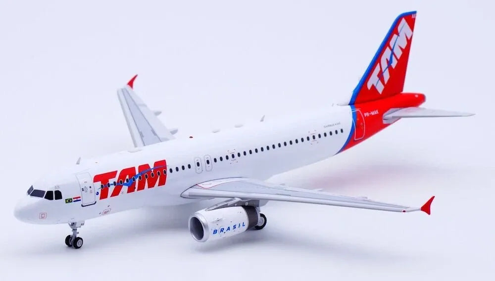 RETRO MODELS A320-232 TAM REG: PR-MAK