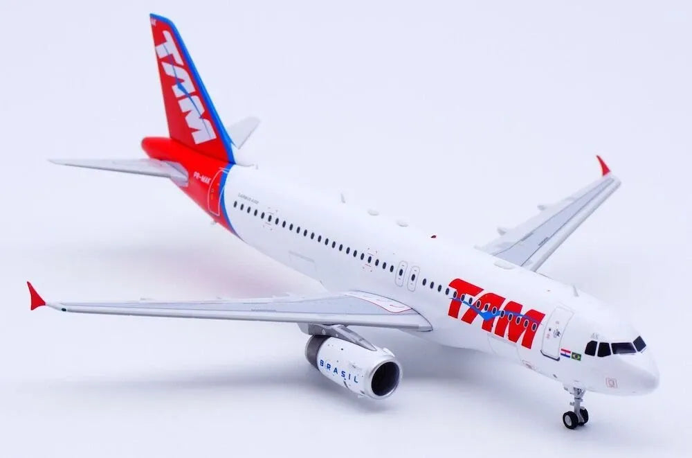 RETRO MODELS A320-232 TAM REG: PR-MAK