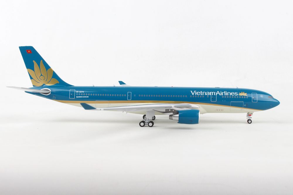 INFLIGHT 200 A330-200 VIETNAM AIRLINES REG: VN-A376
