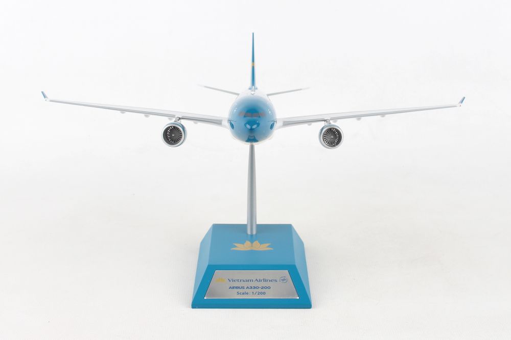 INFLIGHT 200 A330-200 VIETNAM AIRLINES REG: VN-A376