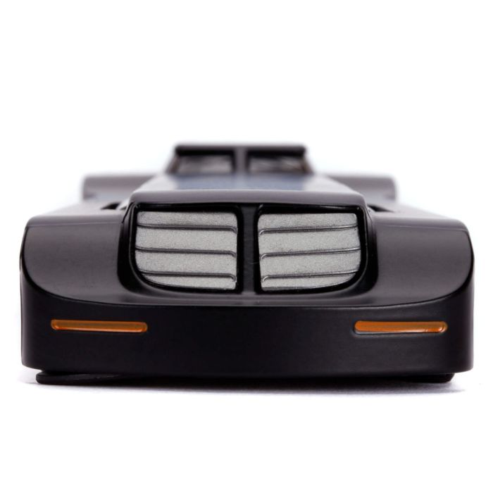 JADA BATMAN BATMOBILE WITH BATMAN FIGURE