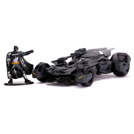 JADA BATMAN BATMOBILE JUSTICE LEAGUE