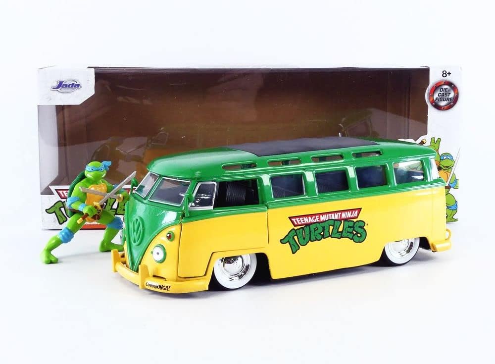 JADA 1962 VW BUS TEENAGE MUTANT NINJA TURTLES WITH LEONARDO FIGURE