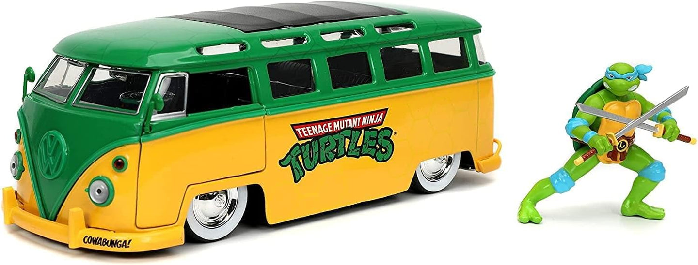 JADA 1962 VW BUS TEENAGE MUTANT NINJA TURTLES WITH LEONARDO FIGURE
