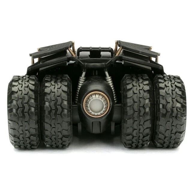 JADA 2008 THE DARK KNIGHT BATMOBILE + BATMAN FIGURE